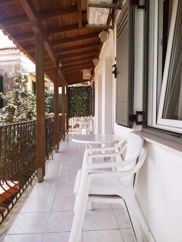 Pension Nikolas Skiathos Town Exterior photo