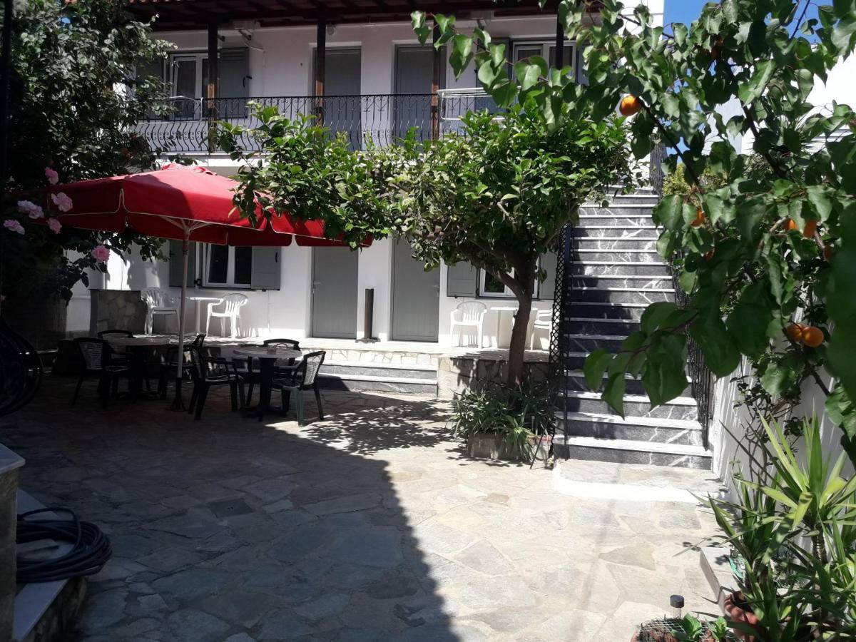 Pension Nikolas Skiathos Town Exterior photo