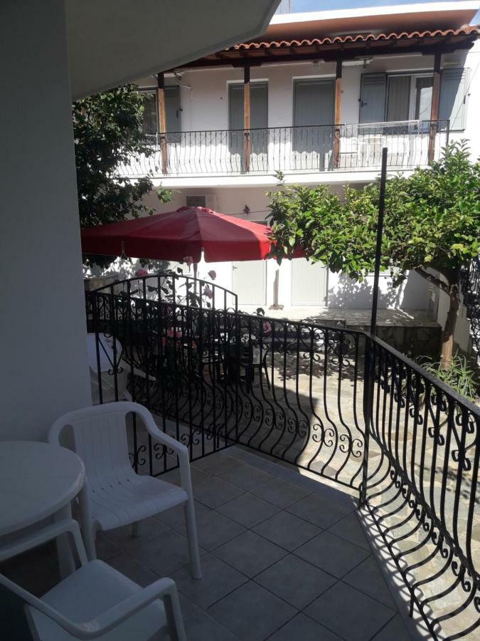 Pension Nikolas Skiathos Town Exterior photo