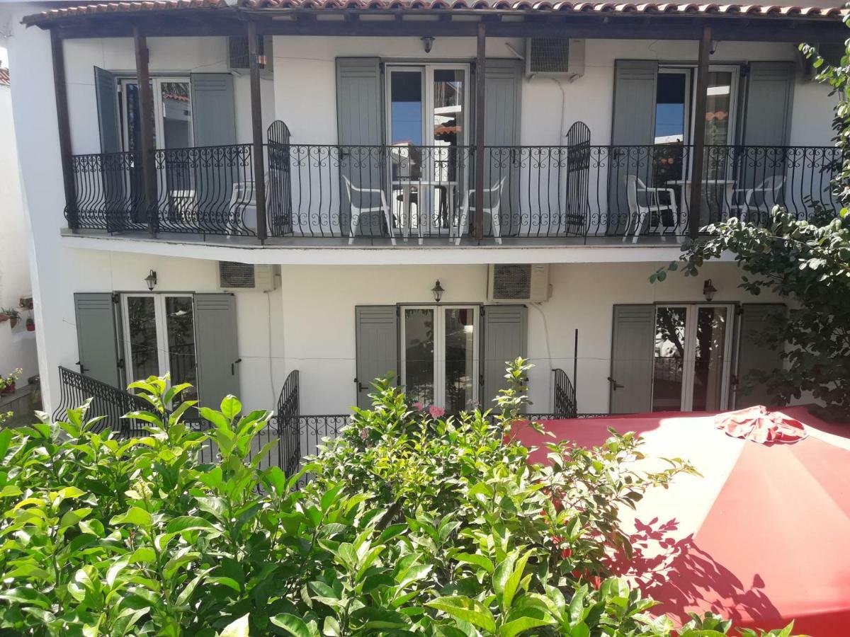 Pension Nikolas Skiathos Town Exterior photo