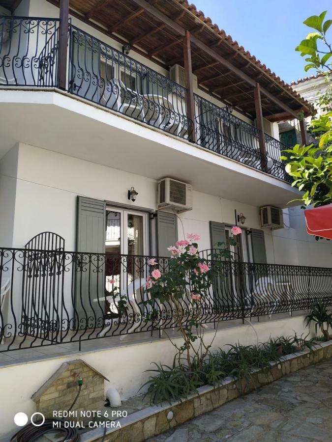 Pension Nikolas Skiathos Town Exterior photo